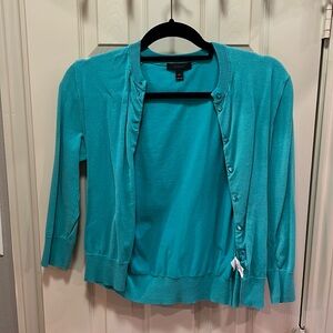 J Crew Women’s Green Sweater Size Medium